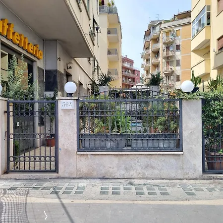 Apartament Station Tiburtina Rzym