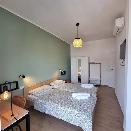 Station Tiburtina Apartament *