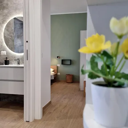 Station Tiburtina Apartament